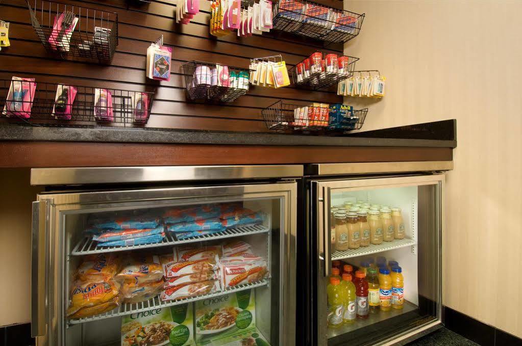 Drury Inn & Suites Charlotte University Place Экстерьер фото